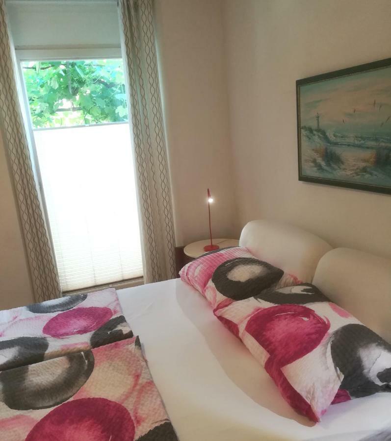 Apartma Zalka Ізола Екстер'єр фото